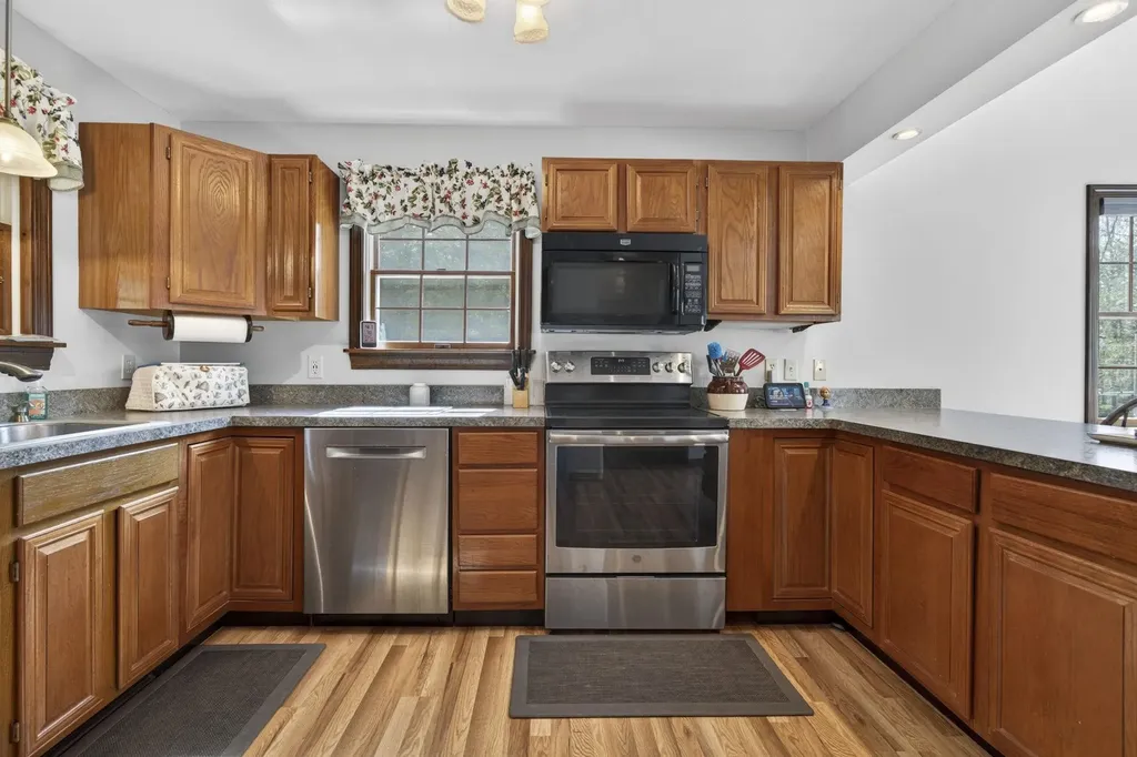 121 Chestnut Drive Gilford NH 03249