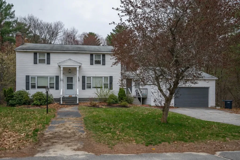 5 Lisa Terrace Pelham NH 03076