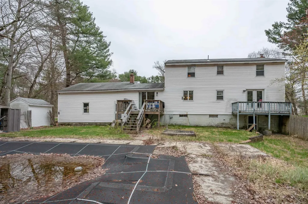 5 Lisa Terrace Pelham NH 03076