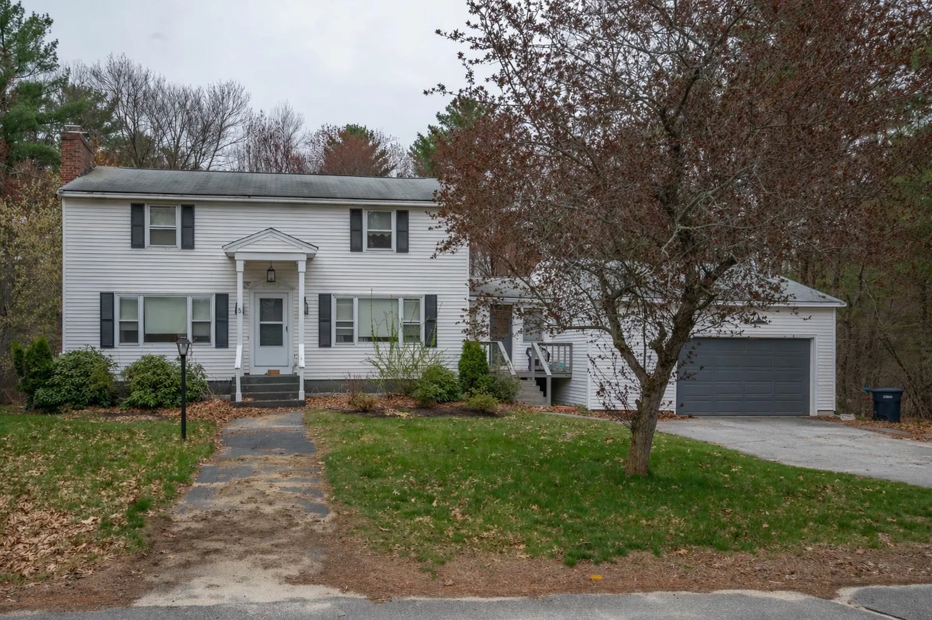 5 Lisa Terrace Pelham NH 03076