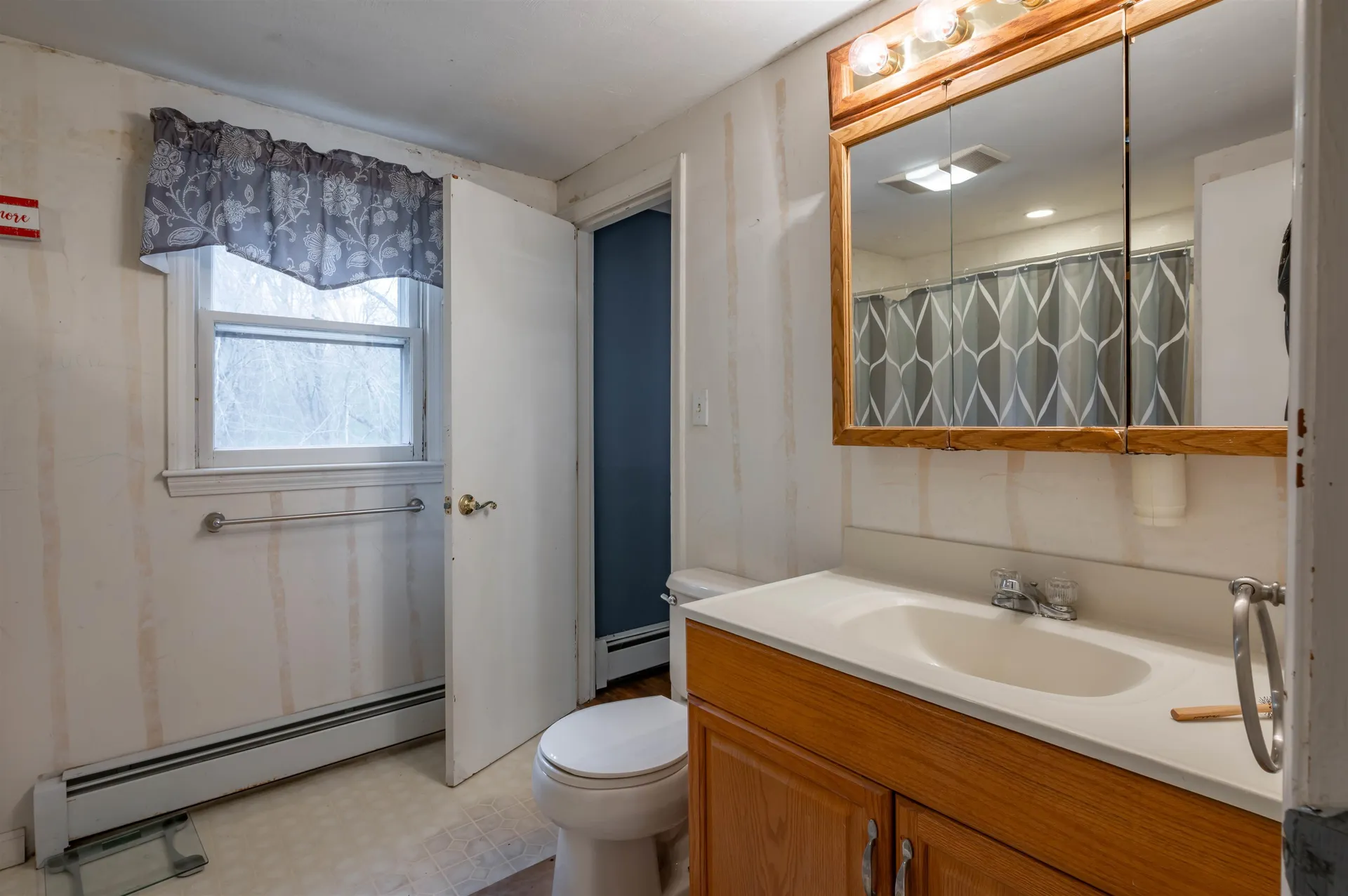 5 Lisa Terrace Pelham NH 03076