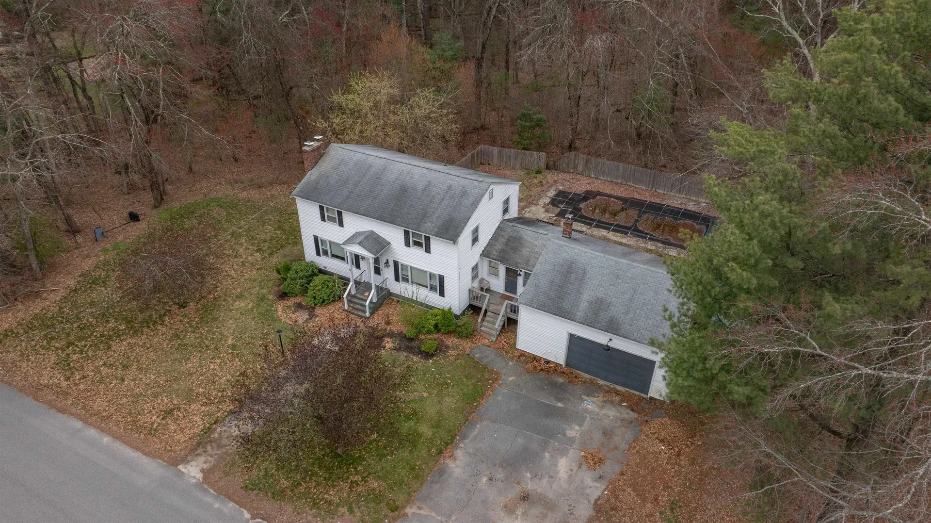 5 Lisa Terrace Pelham NH 03076