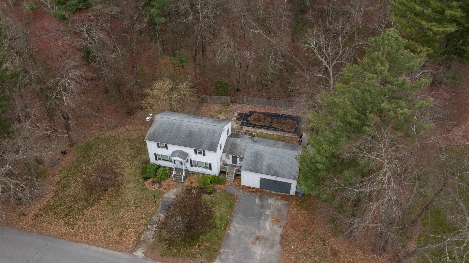 5 Lisa Terrace Pelham NH 03076