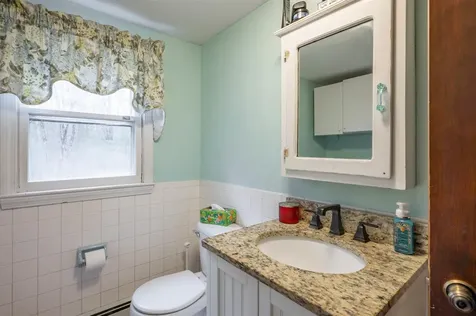 5 Lisa Terrace Pelham NH 03076