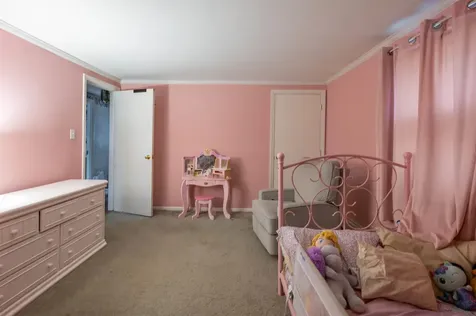 5 Lisa Terrace Pelham NH 03076