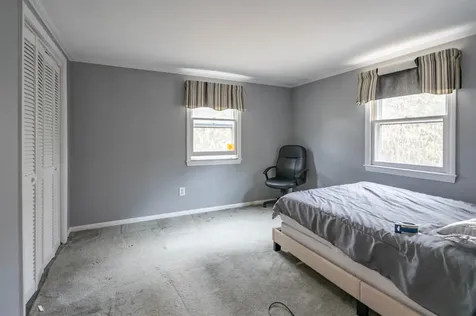 5 Lisa Terrace Pelham NH 03076