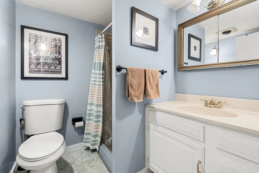 256 E Dunstable Road Nashua NH 03062