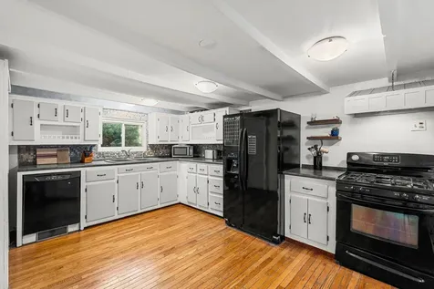 256 E Dunstable Road Nashua NH 03062