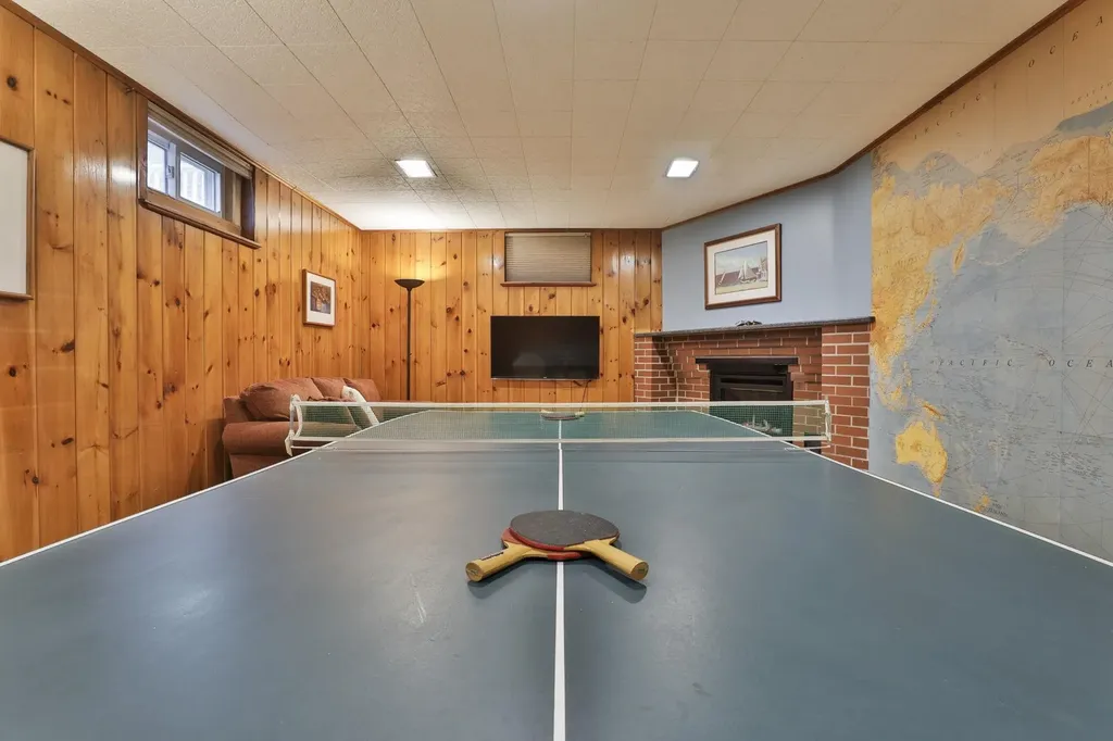 25 Eastman Street Nashua NH 03060