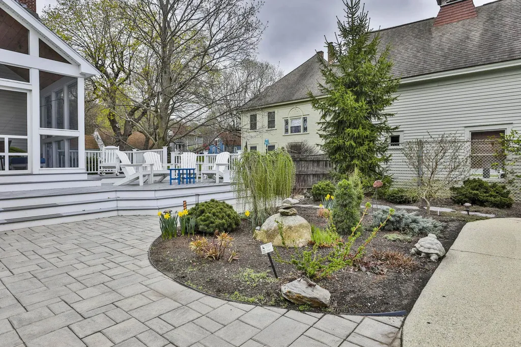25 Eastman Street Nashua NH 03060