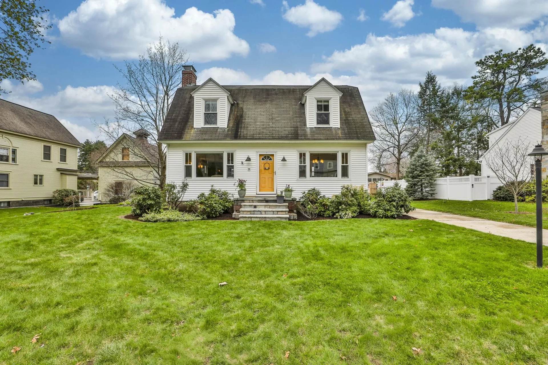25 Eastman Street Nashua NH 03060