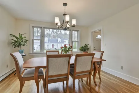 25 Eastman Street Nashua NH 03060
