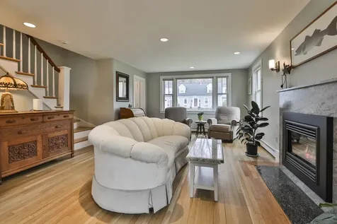 25 Eastman Street Nashua NH 03060