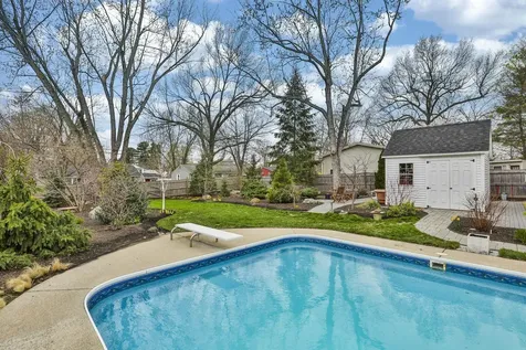25 Eastman Street Nashua NH 03060