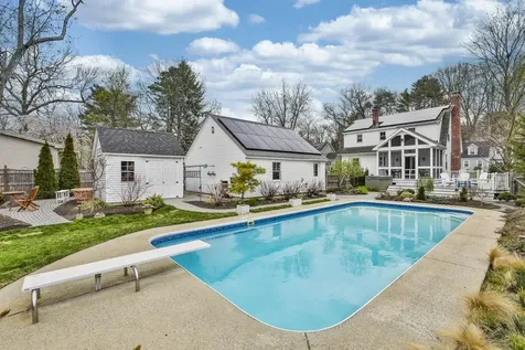 25 Eastman Street Nashua NH 03060
