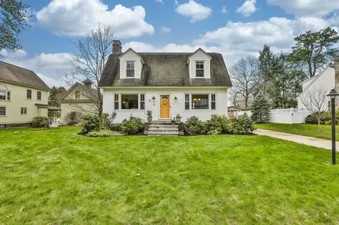 25 Eastman Street Nashua NH 03060