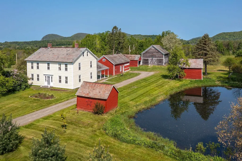 1267 Kelley Hill Road Pawlet VT 05761