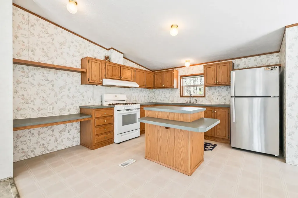 26 Firelite Road Conway NH 03860