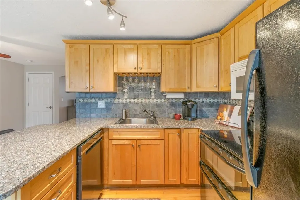 86 Sentry Way Merrimack NH 03054