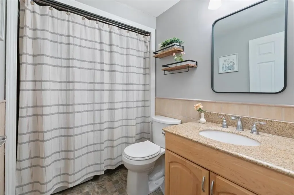 86 Sentry Way Merrimack NH 03054