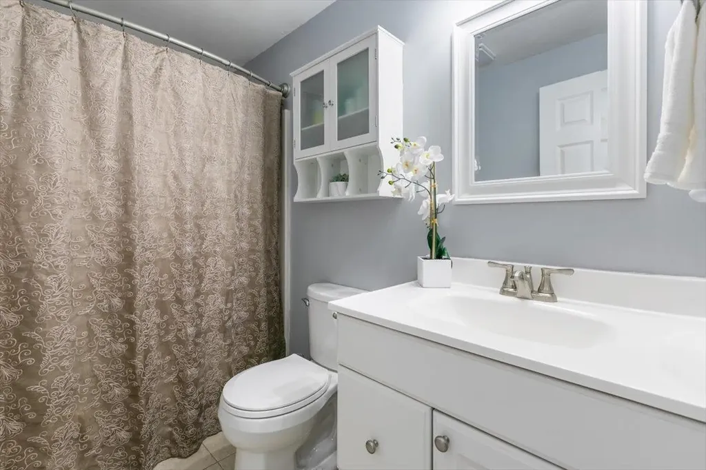 86 Sentry Way Merrimack NH 03054