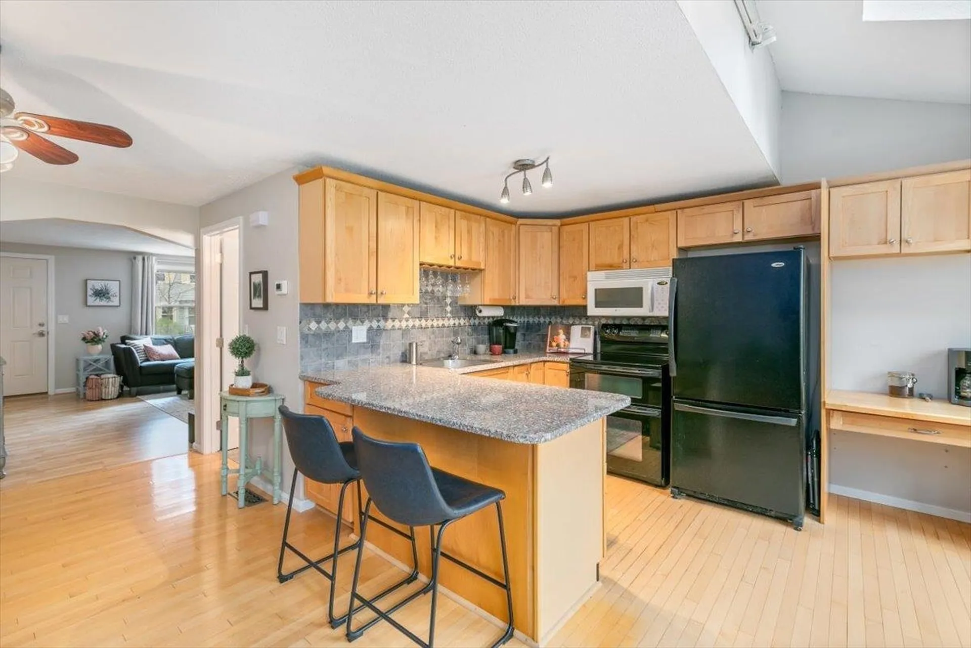 86 Sentry Way Merrimack NH 03054