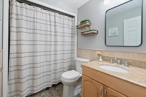 86 Sentry Way Merrimack NH 03054