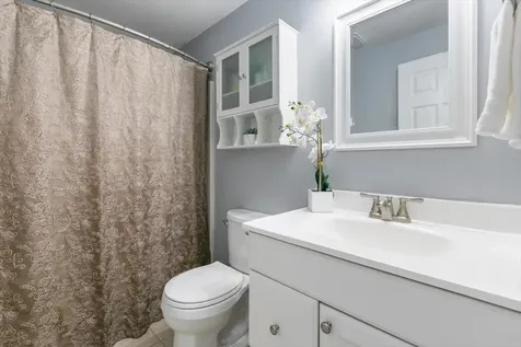 86 Sentry Way Merrimack NH 03054