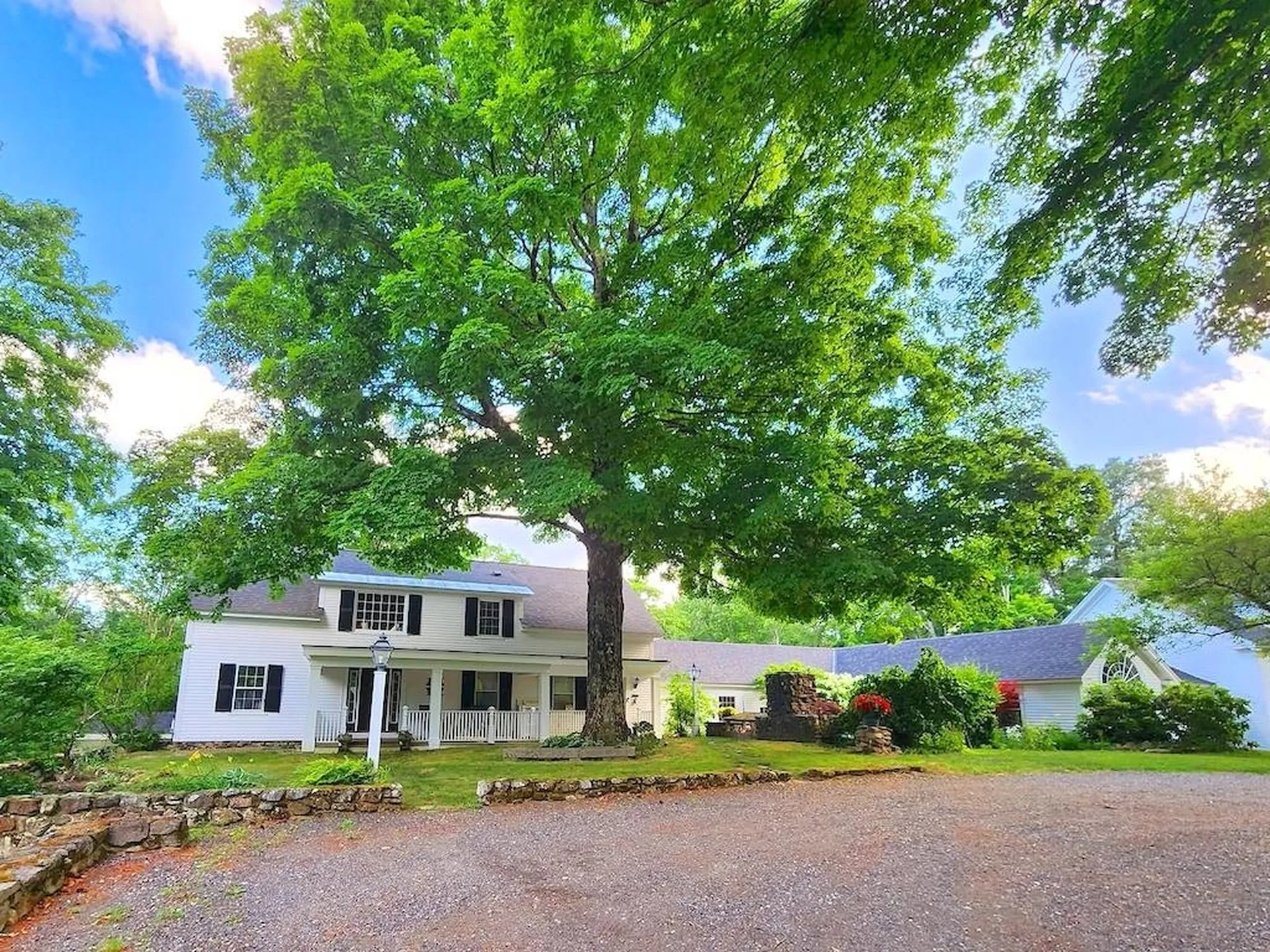 84 Cross Road Sharon NH 03458