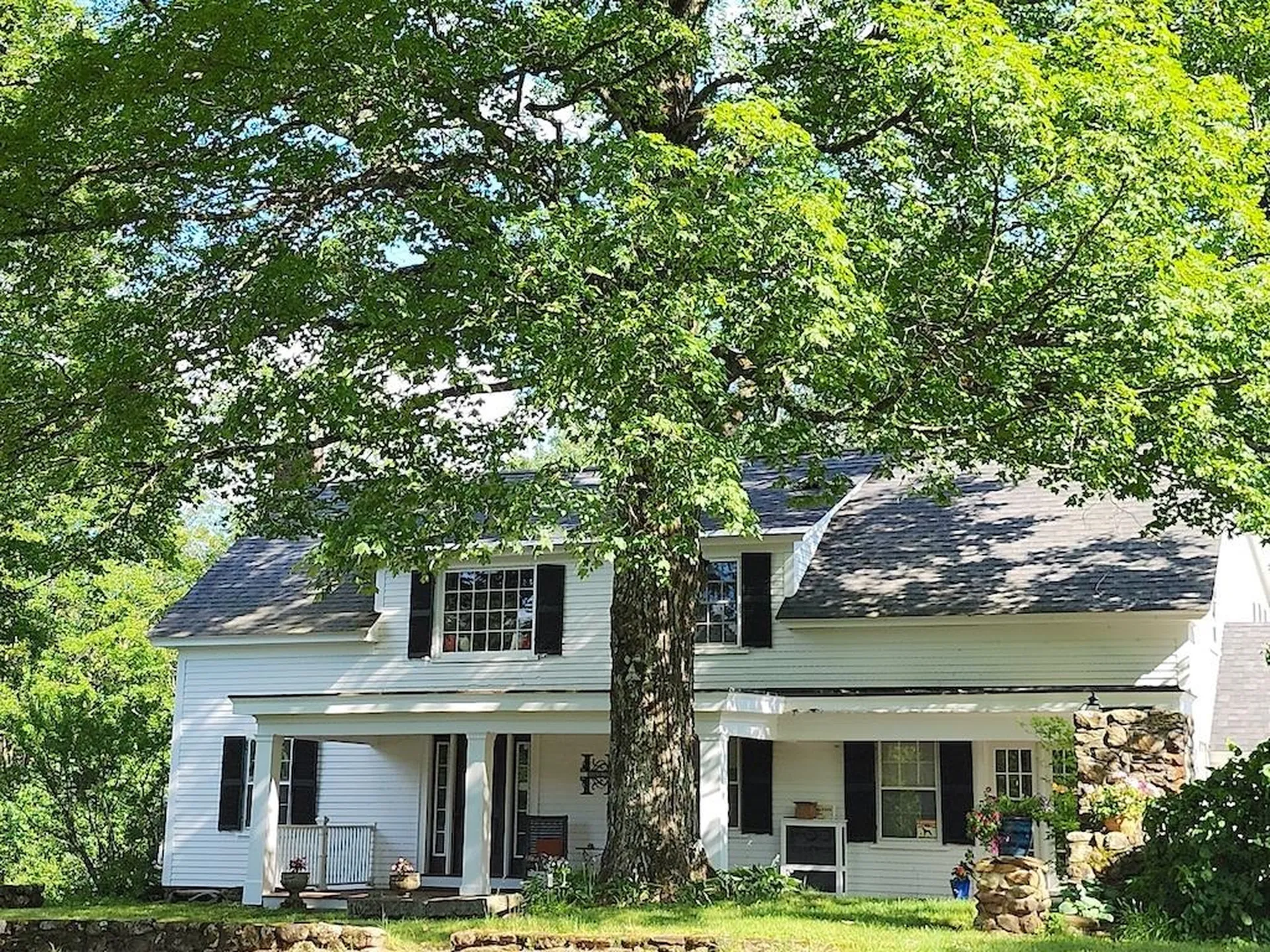 84 Cross Road Sharon NH 03458