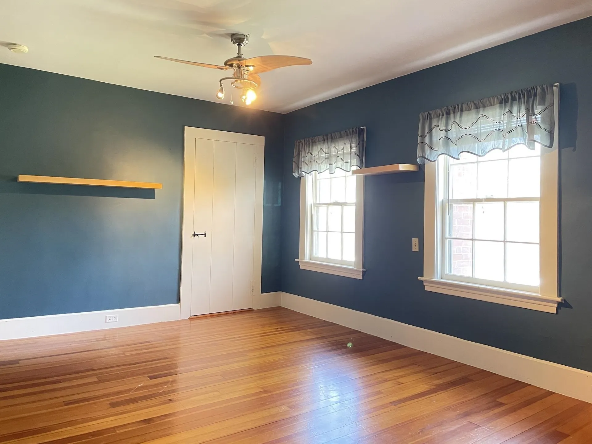 84 Cross Road Sharon NH 03458