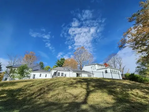 84 Cross Road Sharon NH 03458