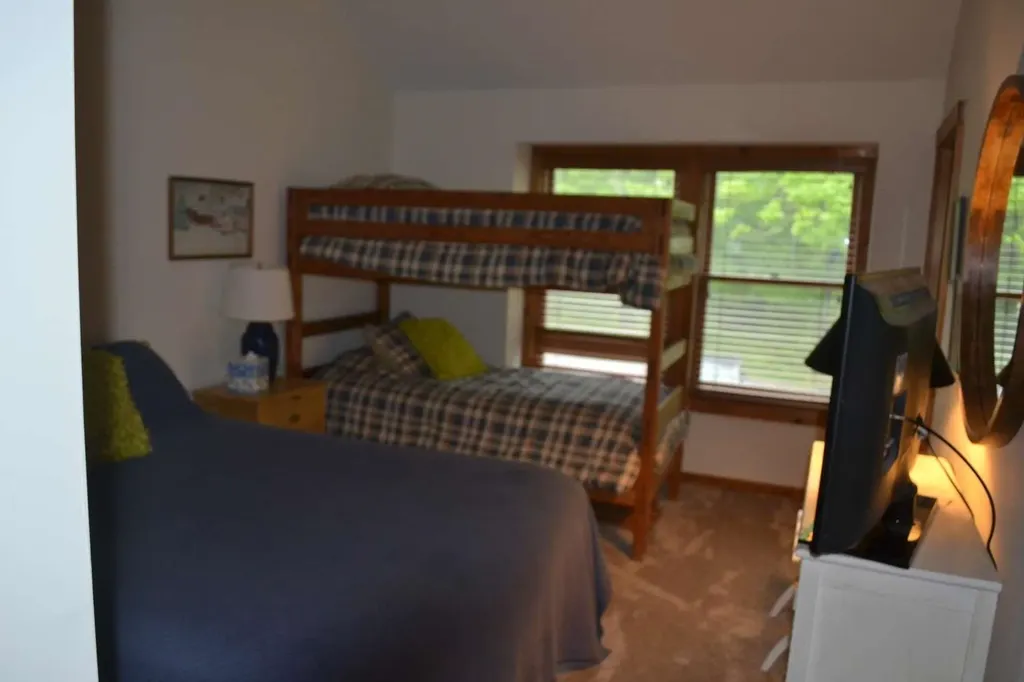 4B Newfane Circle Dover VT 05356