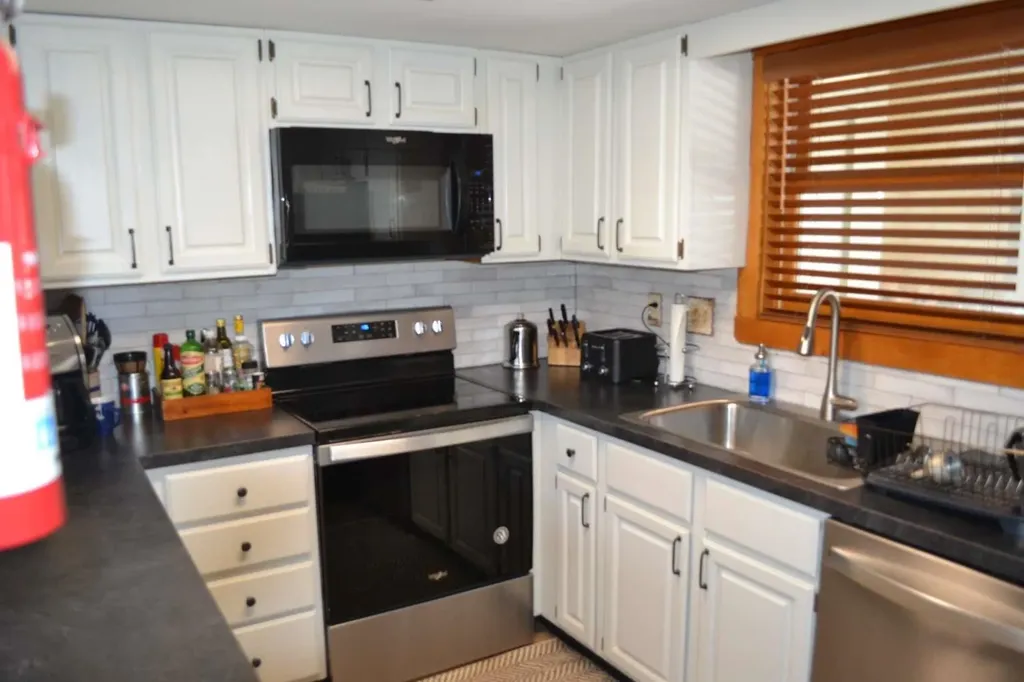 4B Newfane Circle Dover VT 05356