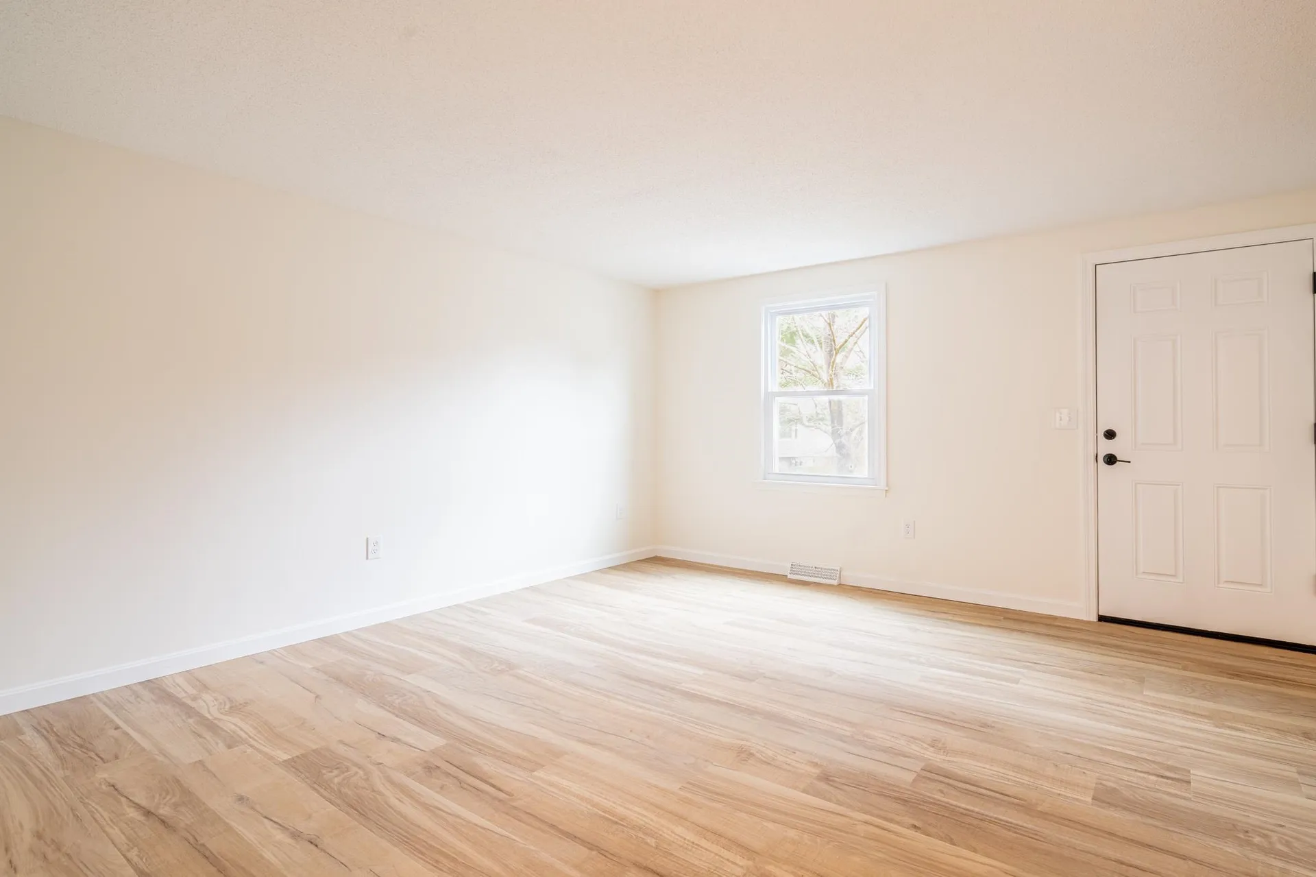 61 Sentry Way Merrimack NH 03054