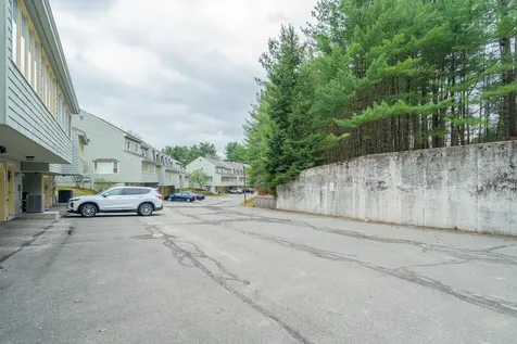 61 Sentry Way Merrimack NH 03054