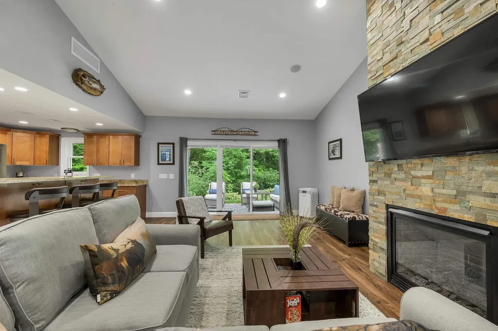 3 5th Street Belmont NH 03220
