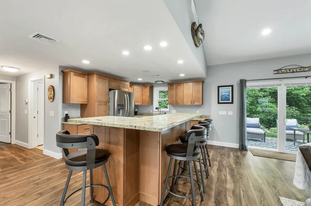 3 5th Street Belmont NH 03220
