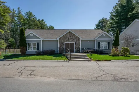 12 Torrey Pines Circle Plaistow NH 03865