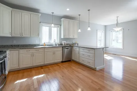 12 Torrey Pines Circle Plaistow NH 03865
