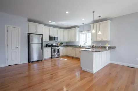 12 Torrey Pines Circle Plaistow NH 03865