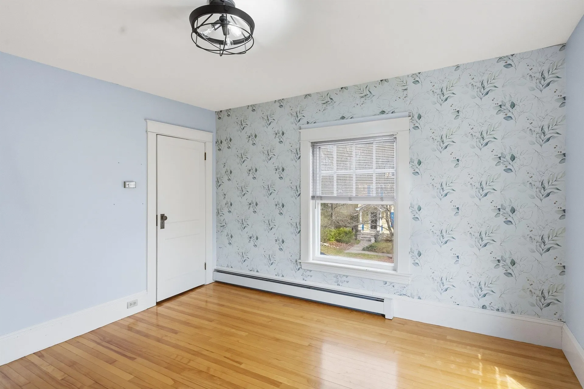 198 Linden Street Manchester NH 03104
