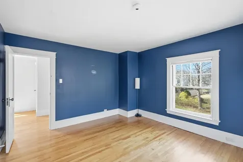 198 Linden Street Manchester NH 03104