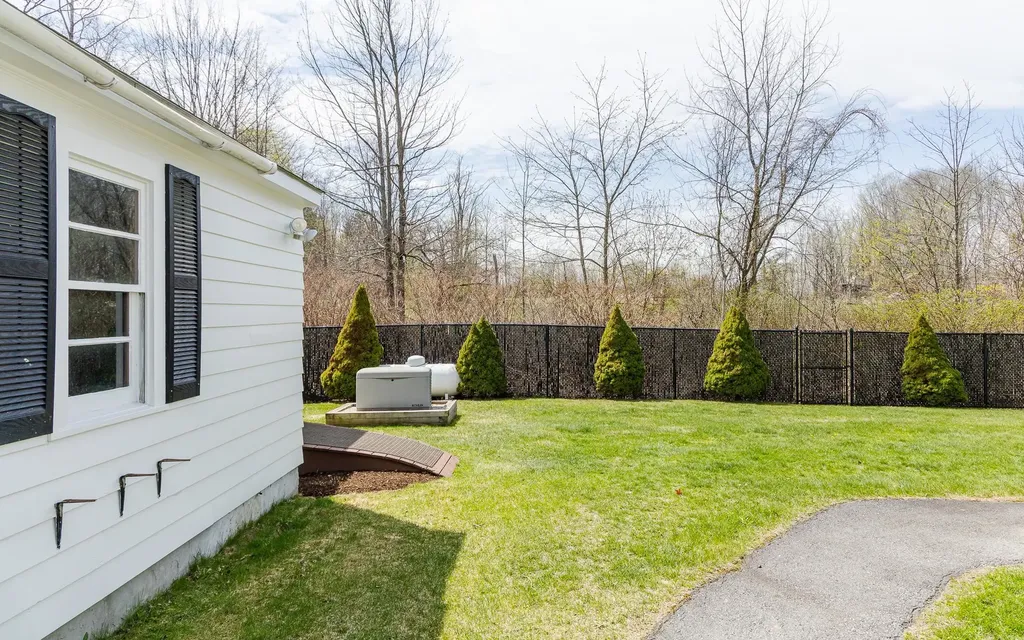484 Chapman Road Keene NH 03431