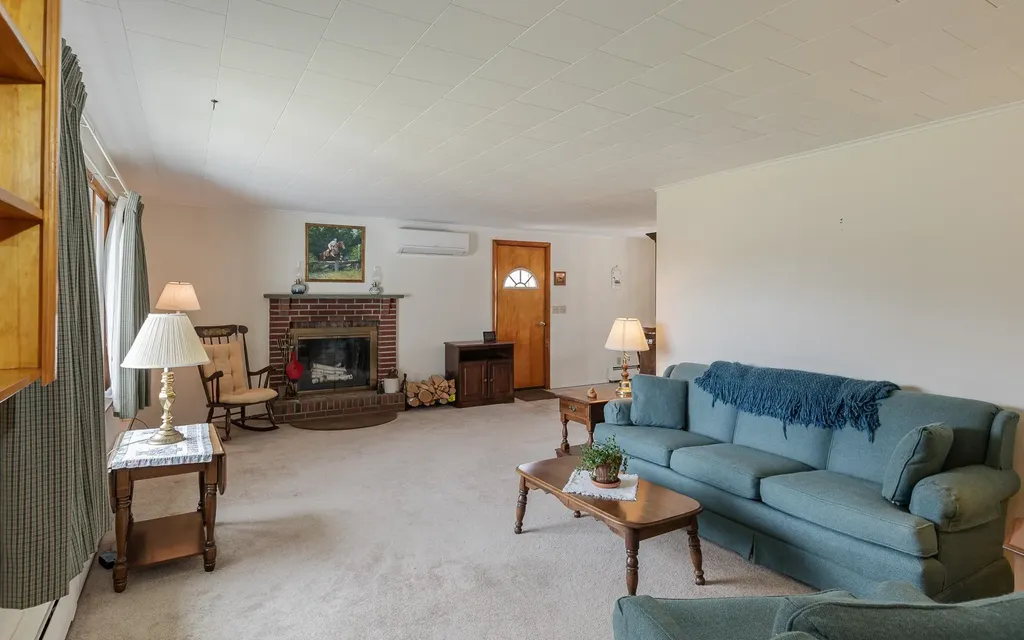 484 Chapman Road Keene NH 03431