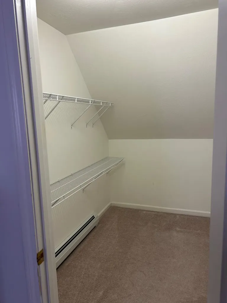 5 Ledgeview Way Plymouth NH 03264