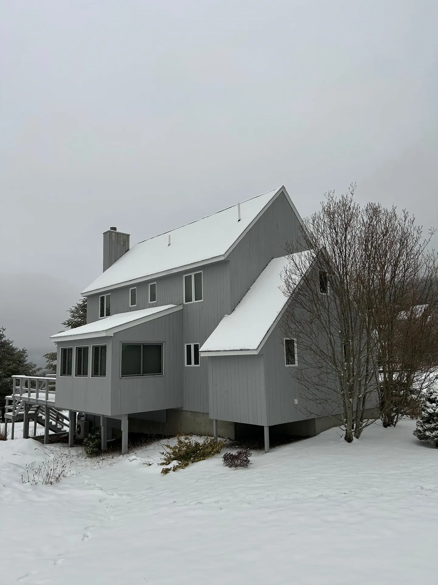 5 Ledgeview Way Plymouth NH 03264