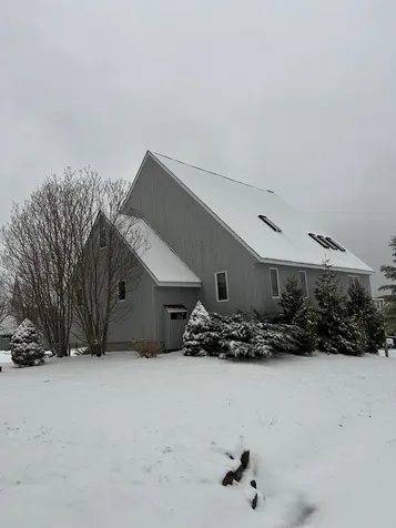5 Ledgeview Way Plymouth NH 03264
