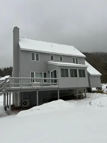 5 Ledgeview Way Plymouth NH 03264
