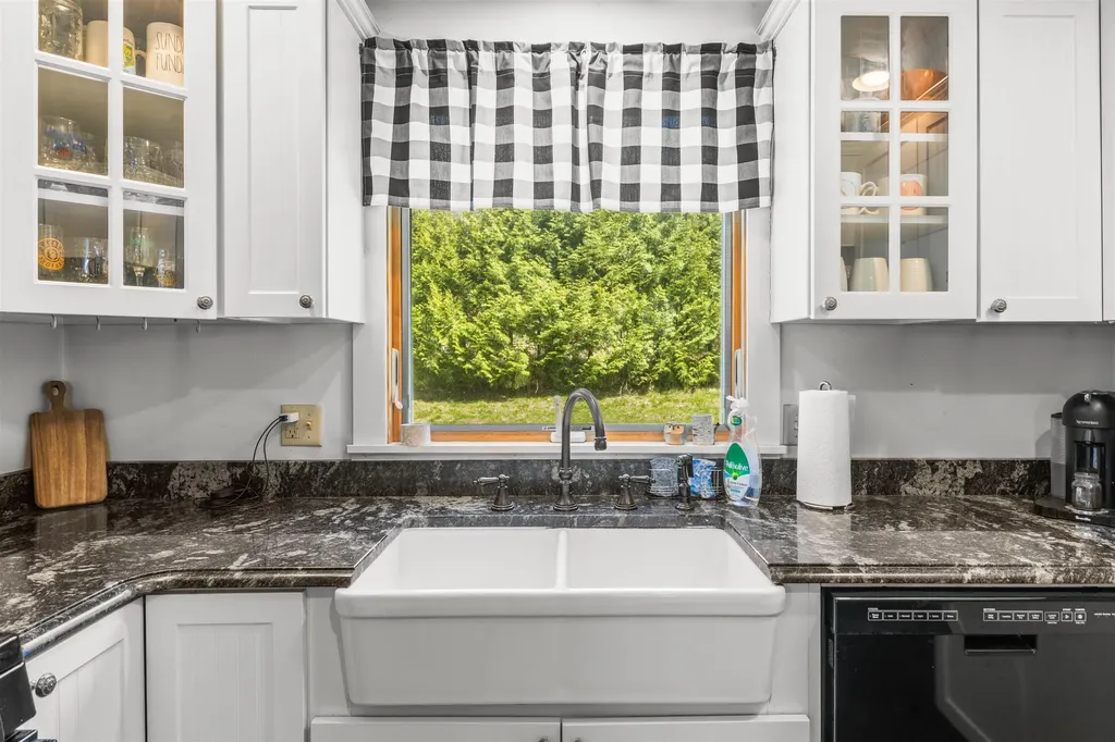 48 Snow Hill Road Waterbury VT 05677